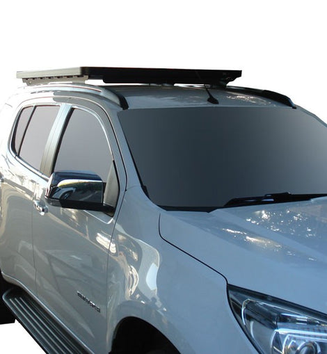 This 1560mm/61.4'' long full-size Slimline II cargo roof rack kit contains the Slimline II Tray, Wind Deflector and 2 Foot Rails to mount the Slimline II Tray to your Chevrolet Trailblazer (2012-Current).