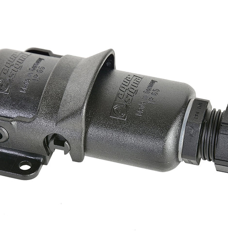 This plug connector has been specially developed for use in extreme conditions. The double O-ring seal ensures your connectors are completely waterproof.