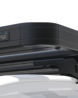 This 752mm/29.6'' long full-size Slimline II cargo roof rack kit contains the Slimline II Tray, Wind Deflector and 2 pairs of Rail Grip Feet to mount the Slimline II Tray to the roof rails of your Fiat 500X. This system installs easily with off-road tough feet that grip onto the existing factory/OEM roof rails. No drilling required.