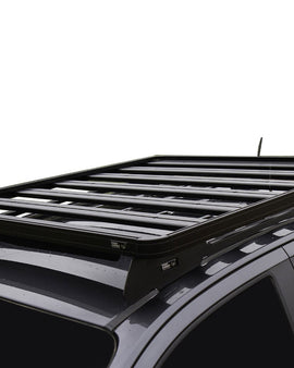 This 1358mm/53.5 long full-size Slimline II cargo roof rack kit contains the Slimline II Tray, Wind Deflector and 2 Foot Rails to mount the Slimline II Tray to your Chevrolet Colorado. Drilling is required for installation.