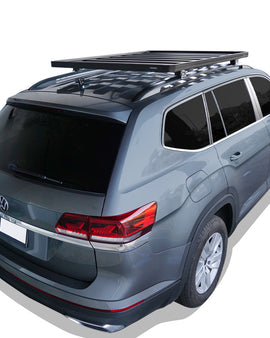 This 1560mm/61.4” long, full-size, Slimline II cargo roof rack kit contains the Slimline II Tray, Wind Deflector and 2 pairs of Grab-On Feet to mount the Slimline II Tray to the roof rails of your Volkswagen Atlas. This system installs easily with off-road tough feet that grab on to the existing factory/OEM roof rails. No drilling required.