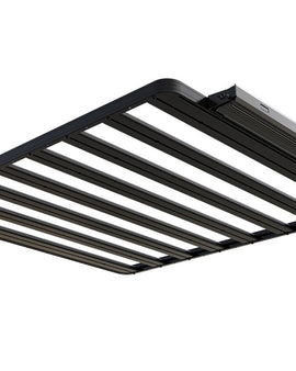 Light bar brackets to secure the LED Light Bar FX1000-CB SM / 12V/24V / Single Mount either to the front of your Front Runner Roof Rack or underneath. These brackets feature a protective cover to shield the light bar against small rocks when not in use.